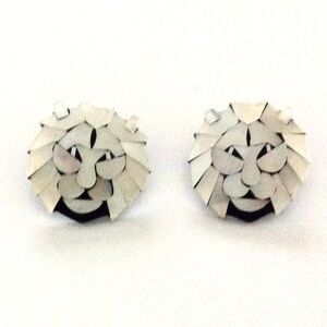 Vtg. Natural Mother-of-Pearl Shell Inlay Mosaic Lion Head Pierced Earrings